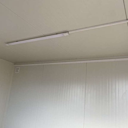 Contenedor de 5x2,40 m + instalaciones sanitarias
