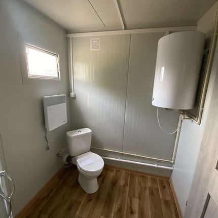 Contenedor de 6x2,40 m + WC, ducha y cocina