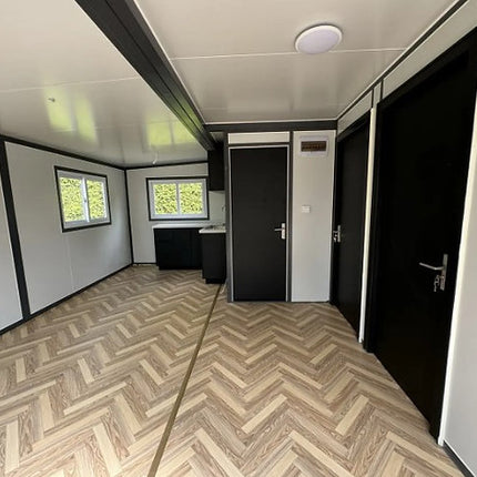 Contenedor móvil - Minicasa con dos dormitorios y cocina, modelo 2024
