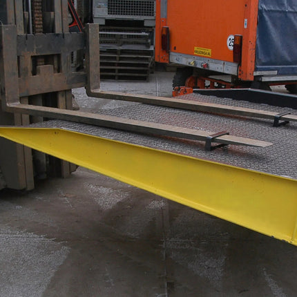 Rampa de carga para contenedores L: 2000, W: 2080, H: 260 (mm)